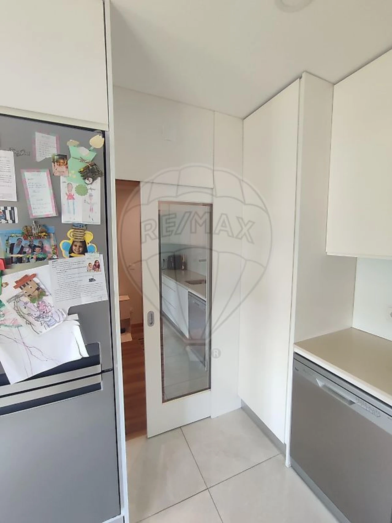 Apartamento T3 para Venda em Serzedo e Perosinho Foto 24