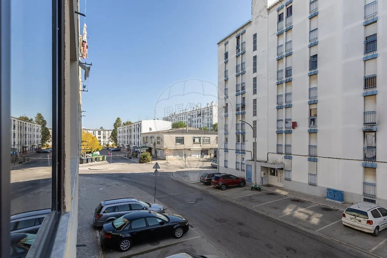 Apartamento T2 para Venda em Baixa da Banheira e Vale da Amoreira Foto 4