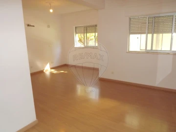 Apartamento T2 para Arrendamento em Montijo e Afonsoeiro