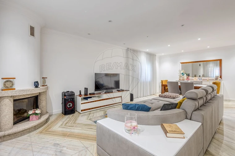 Moradia T3 para Venda em Bougado (São Martinho e Santiago) Foto 4