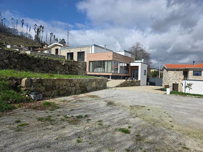 Quinta T6 para Venda em Termas de São Vicente Foto 4