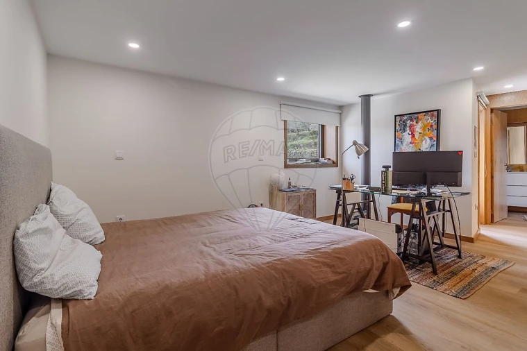 Quinta T6 para Venda em Termas de São Vicente Foto 43