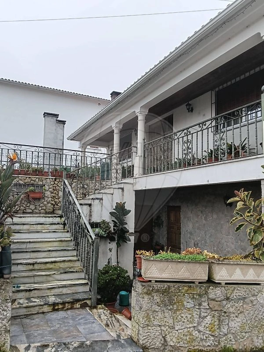 Moradia T5 para Venda em Condeixa-A-Velha e Condeixa-A-Nova Foto 2