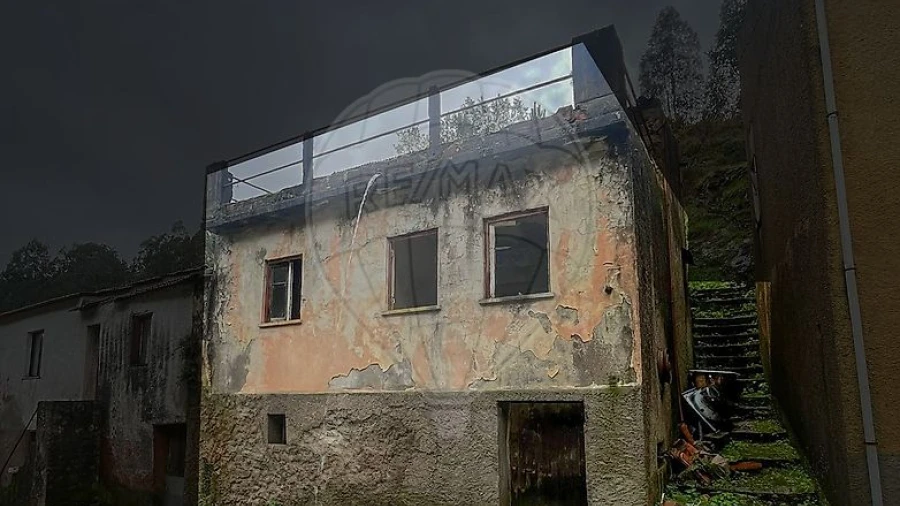 Moradia T3 para Venda em Arrifana