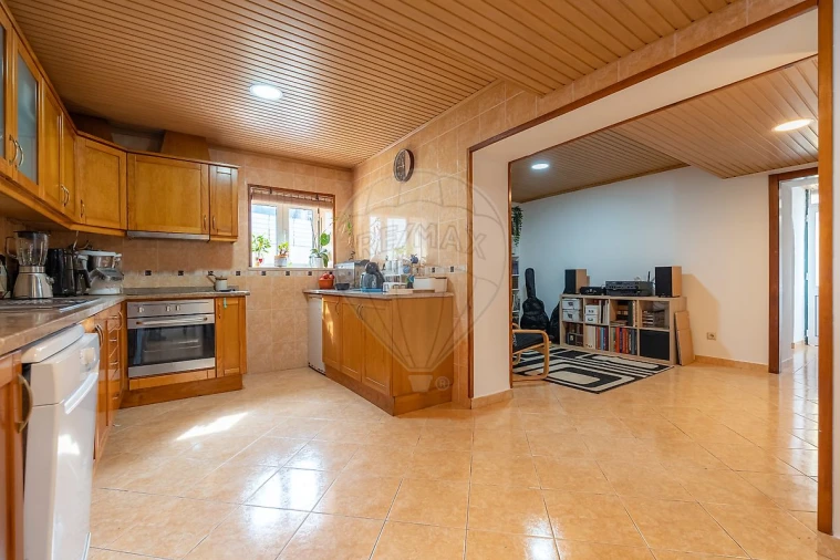 Moradia T2 para Venda em Vila Nova Foto 6