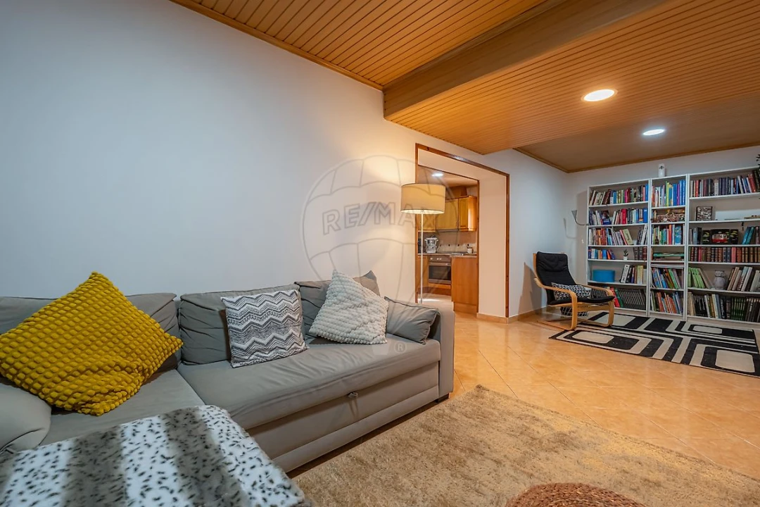 Moradia T2 para Venda em Vila Nova Foto 4