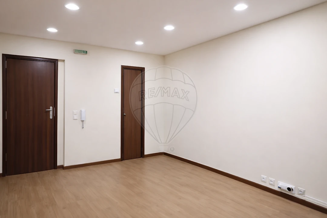 Escritório para Venda em Areeiro Foto 14