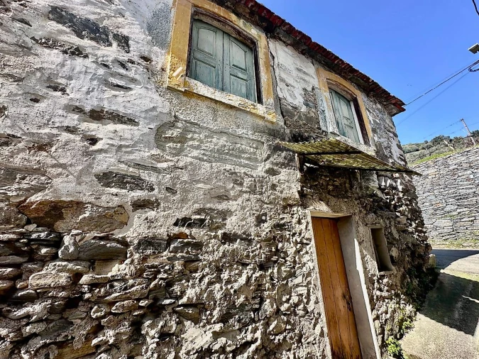 Moradia T2 para Venda em Peso da Régua e Godim Foto 9