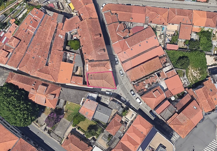 Prédio para Venda em Santa Marinha e São Pedro da Afurada Foto 1