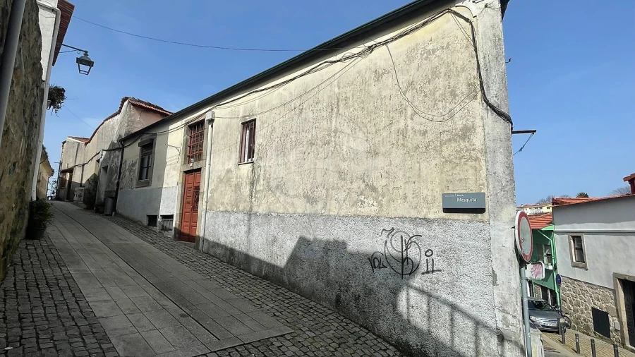 Prédio para Venda em Santa Marinha e São Pedro da Afurada Foto 3