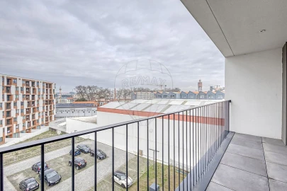 Apartamento T1 para Arrendamento em Paranhos