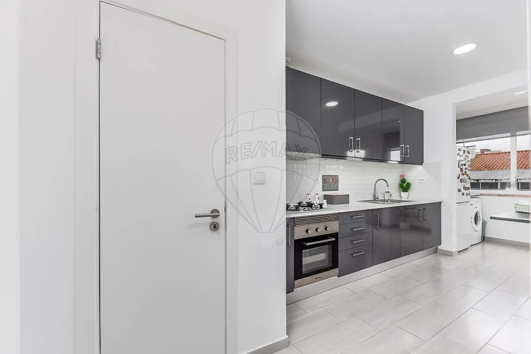 Apartamento T3 para Venda em Corroios Foto 5