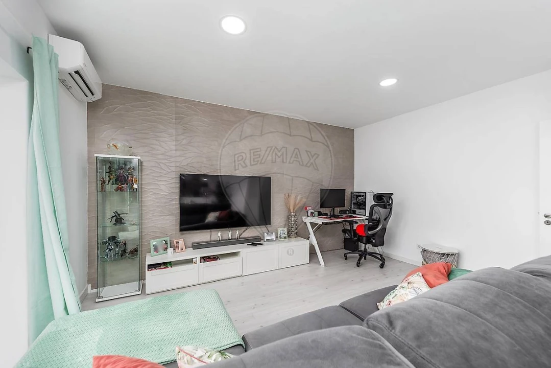 Apartamento T3 para Venda em Corroios Foto 16