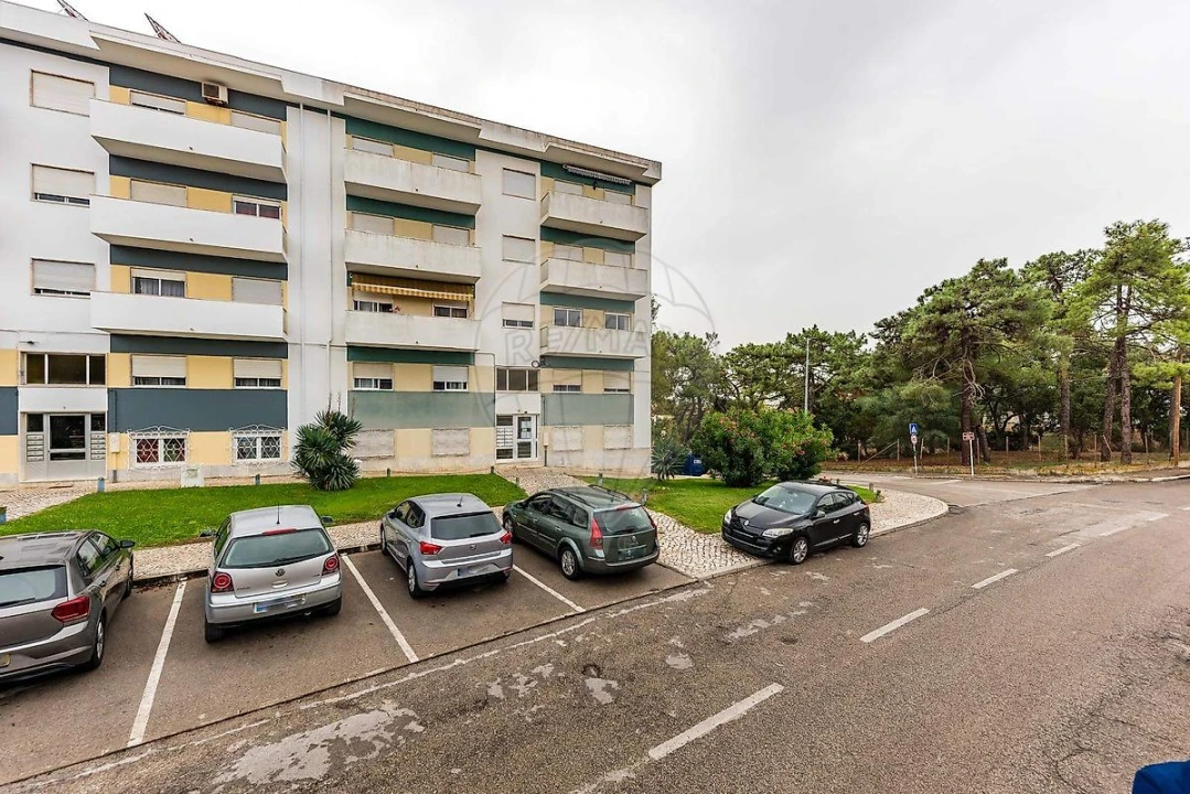 Apartamento T3 para Venda em Corroios Foto 31