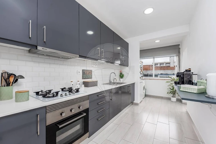 Apartamento T3 para Venda em Corroios Foto 8