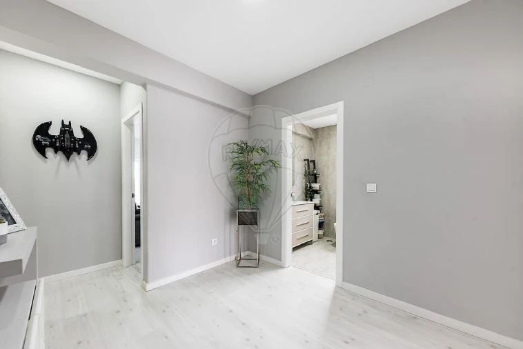 Apartamento T3 para Venda em Corroios Foto 4