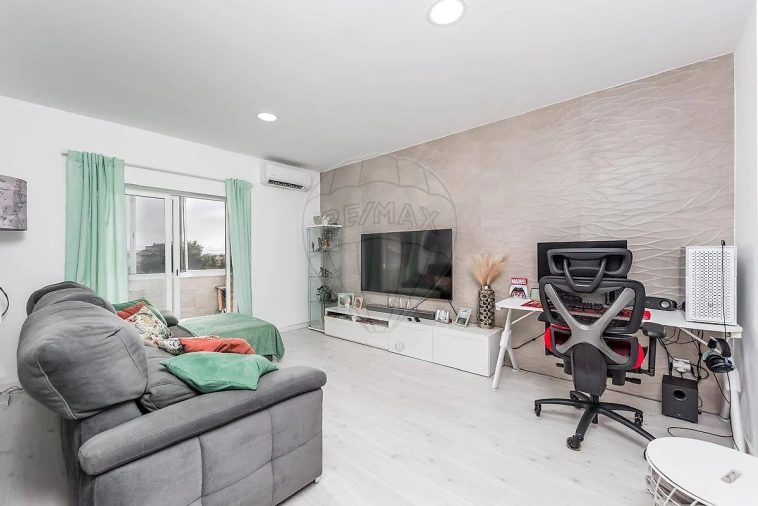 Apartamento T3 para Venda em Corroios Foto 19