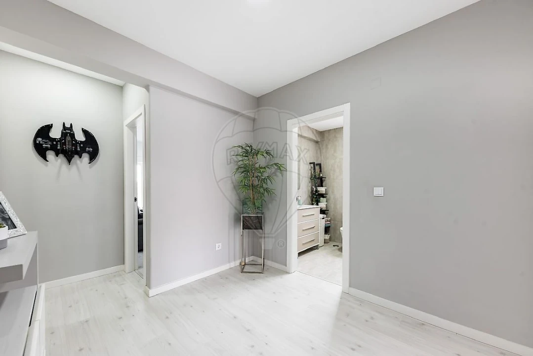 Apartamento T3 para Venda em Corroios Foto 4