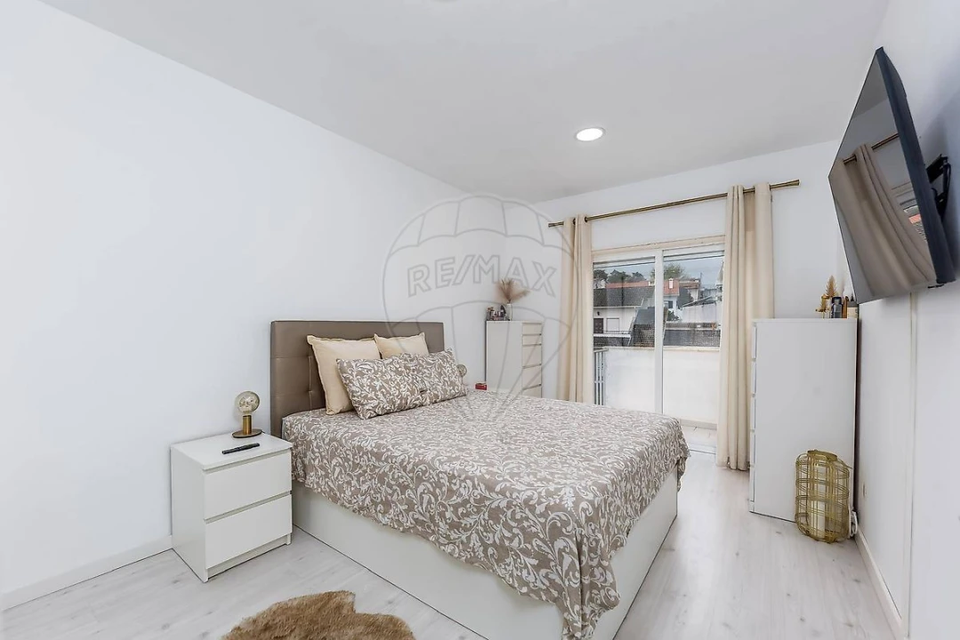 Apartamento T3 para Venda em Corroios Foto 9