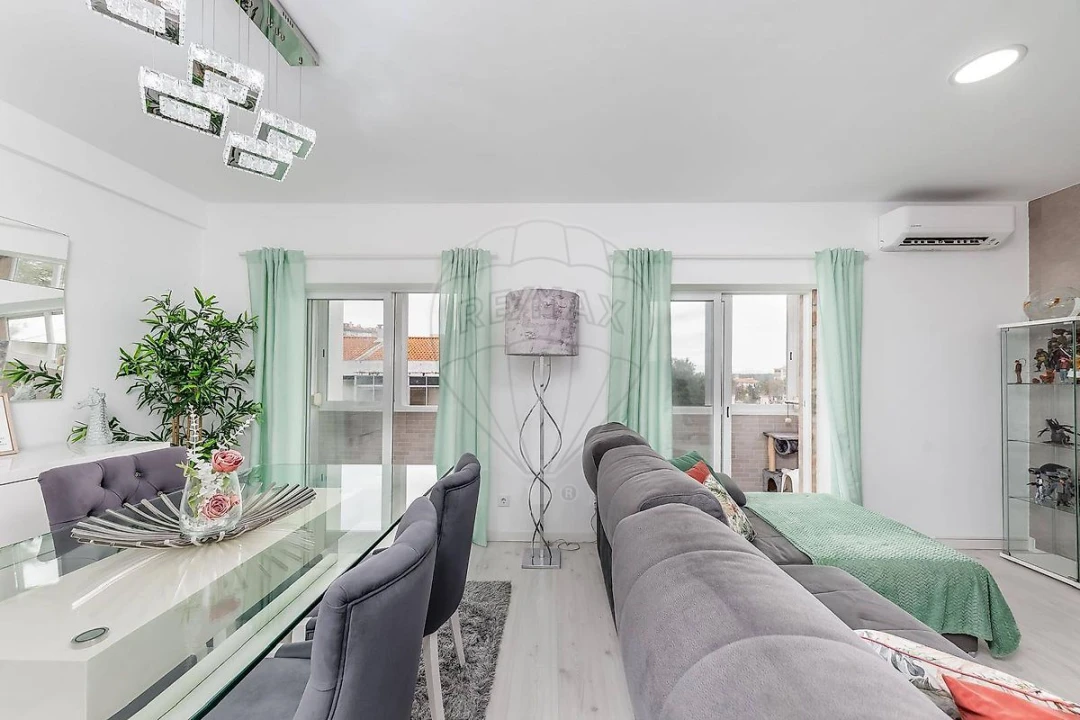 Apartamento T3 para Venda em Corroios Foto 18