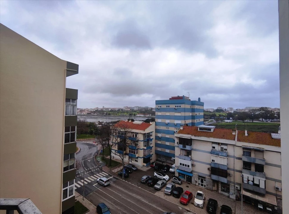 Apartamento T2 para Venda em Amora Foto 13