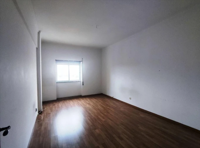 Apartamento T2 para Venda em Amora Foto 8