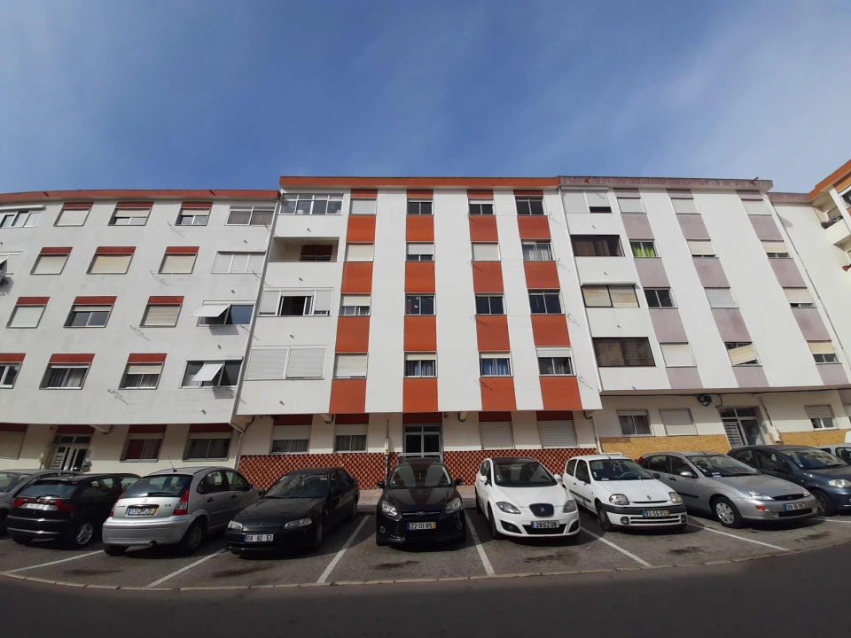 Apartamento T3 para Venda em Amora Foto 1