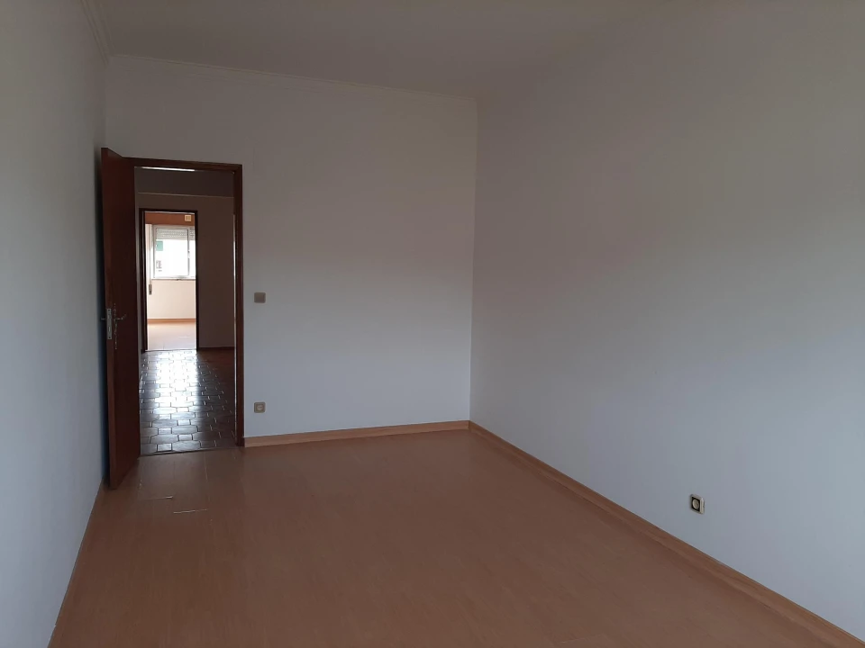 Apartamento T3 para Venda em Amora Foto 5