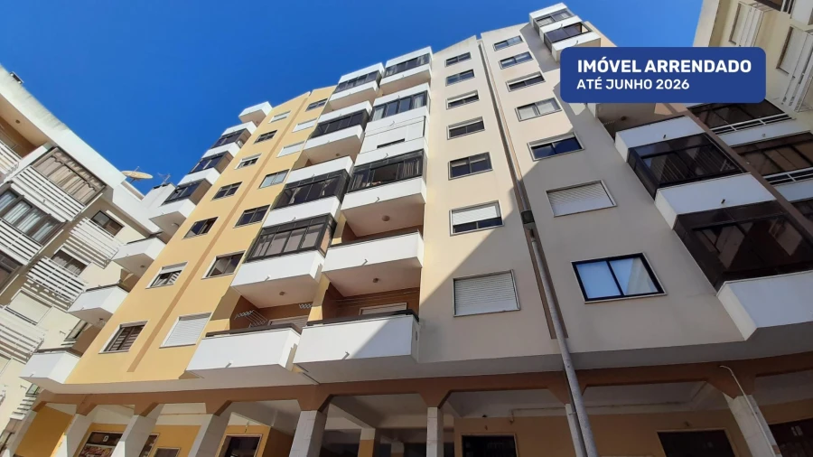 Apartamento T2 para Venda em Agualva e Mira-Sintra Foto 1