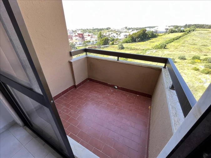 Apartamento T2 para Venda em Agualva e Mira-Sintra Foto 6
