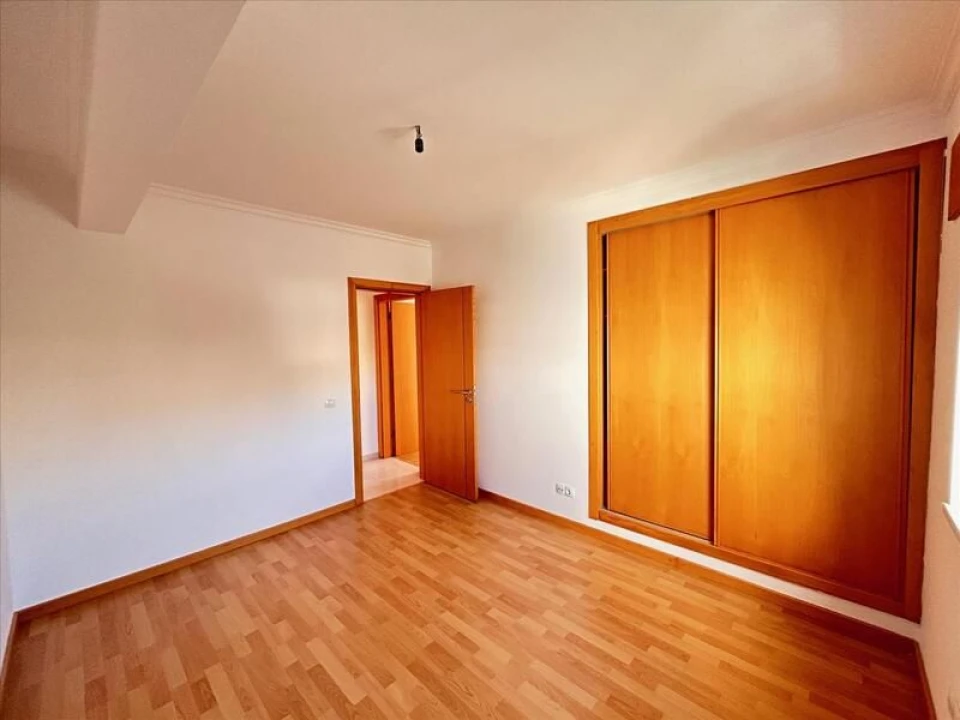 Apartamento T3 para Venda em Azambuja Foto 11