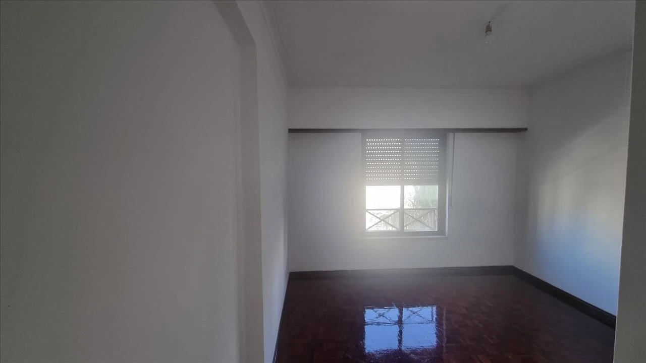 Apartamento T3 para Venda em Rio de Mouro Foto 15