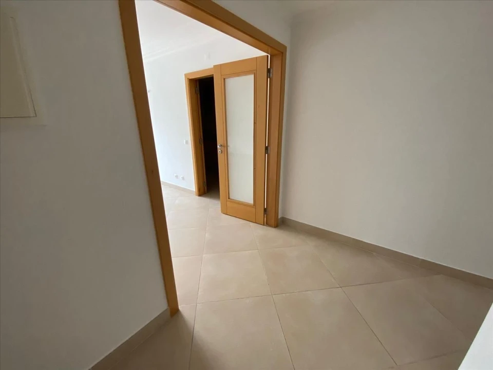 Apartamento T2 para Venda em Loule (São Clemente) Foto 5