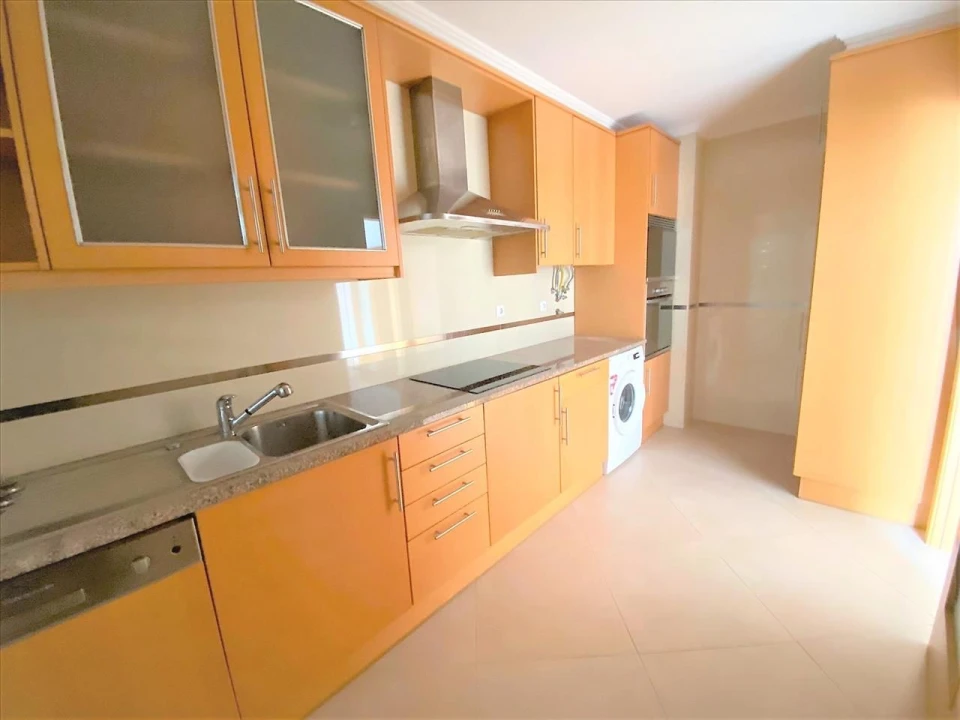 Apartamento T2 para Venda em Loule (São Clemente) Foto 6