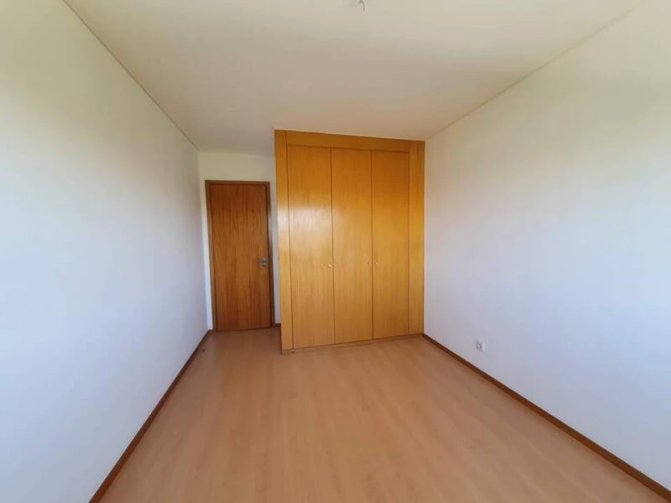 Apartamento T3 para Venda em Moreira Foto 7