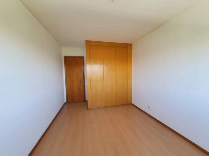 Apartamento T3 para Venda em Moreira Foto 7