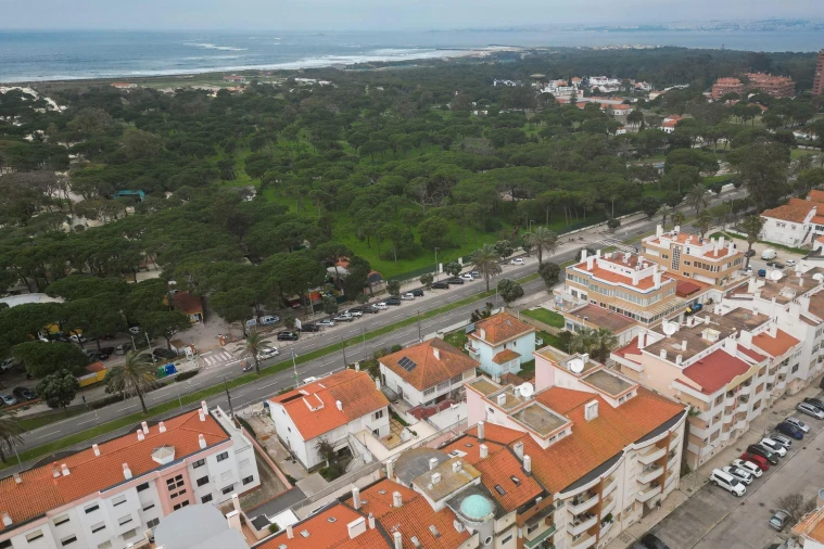 Apartamento T2 para Venda em Costa da Caparica Foto 33