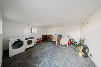 Moradia T4 para Venda em Fernao Ferro