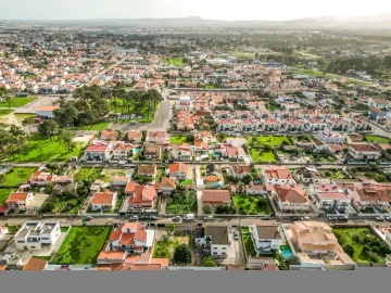 Moradia T4 para Venda em Fernao Ferro