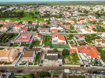 Moradia T4 para Venda em Fernao Ferro