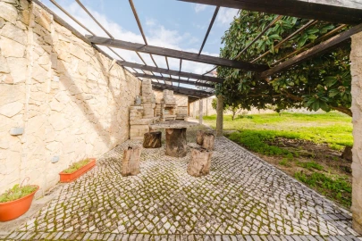 Moradia T4 para Venda em Fernao Ferro