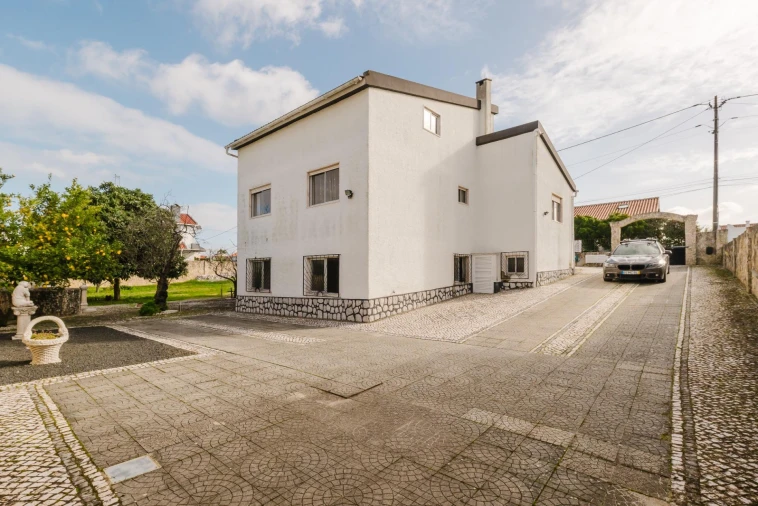 Moradia T4 para Venda em Fernao Ferro Foto 6