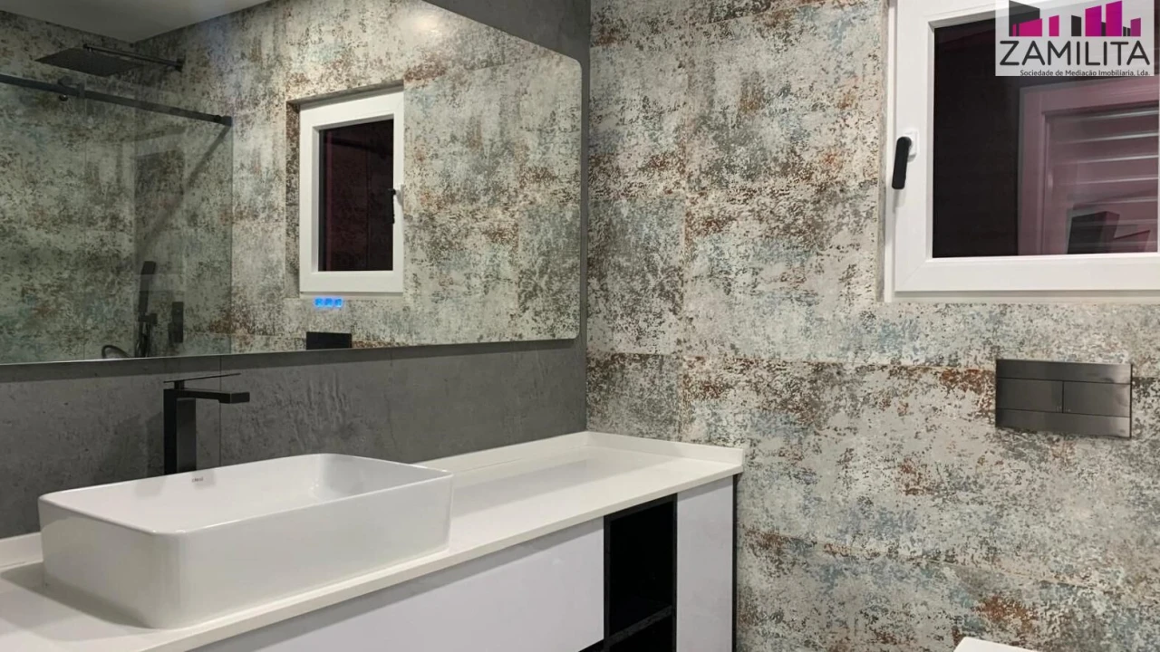 Apartamento T3 para Venda em Seixal, Arrentela e Aldeia de Paio Pires Foto 9