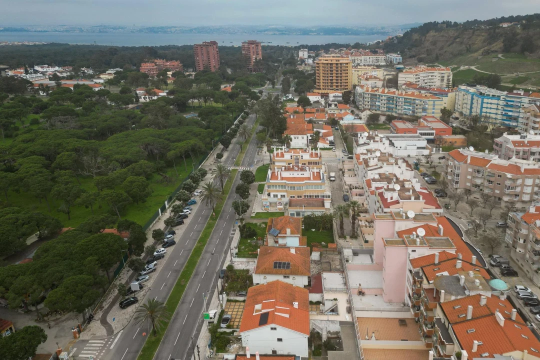 Apartamento T2 para Venda em Costa da Caparica Foto 2
