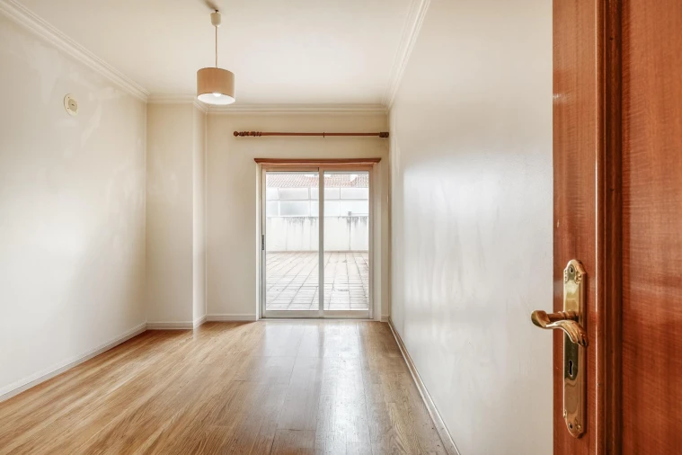 Apartamento T2 para Venda em Costa da Caparica Foto 11