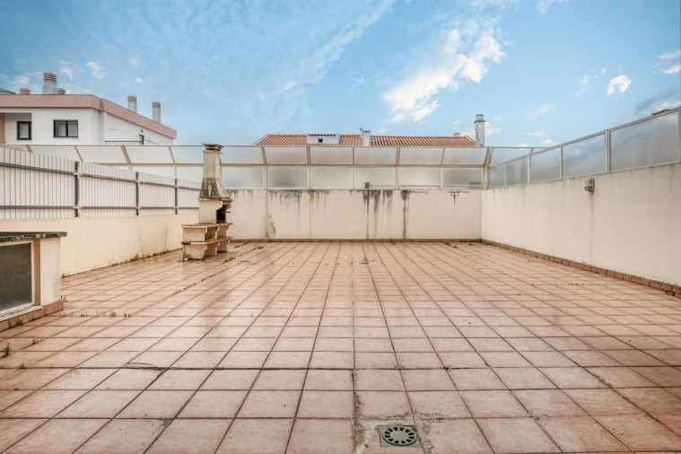 Apartamento T2 para Venda em Costa da Caparica Foto 17