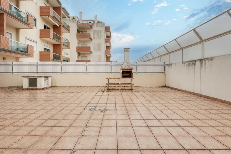 Apartamento T2 para Venda em Costa da Caparica Foto 19