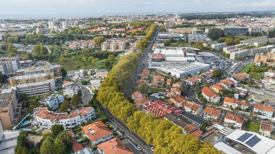 Moradia T5 para Venda em São Mamede de Infesta e Senhora da Hora Foto 4