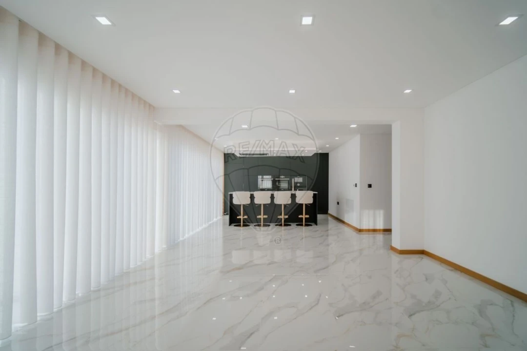 Moradia T6 para Venda em Abação e Gémeos Foto 27