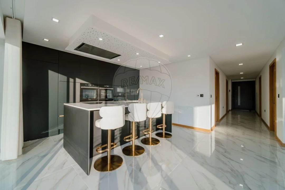 Moradia T6 para Venda em Abação e Gémeos Foto 34